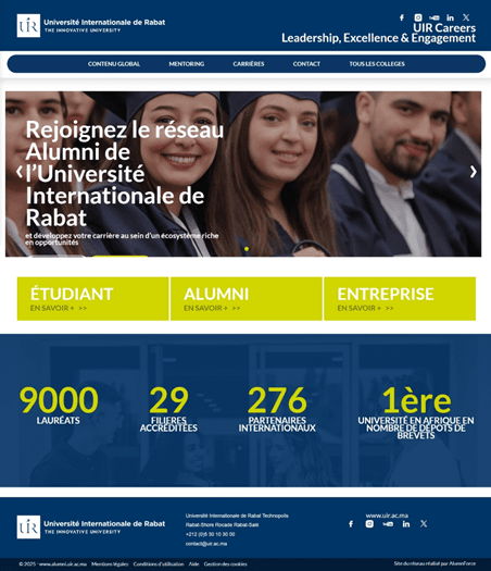 Une image contenant texte, Visage humain, sourire, capture d’écran